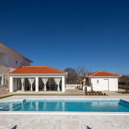 Ferienhaus Fur 11 Personen In Cista Mala, Dalmatien Norddalmatien Holiday home *