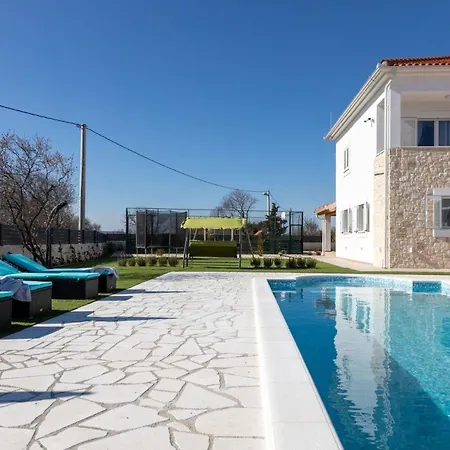 Holiday home Ferienhaus Fur 11 Personen In Cista Mala, Dalmatien Norddalmatien *