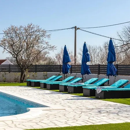 Ferienhaus Fur 11 Personen In Cista Mala, Dalmatien Norddalmatien Holiday home Mala Cista